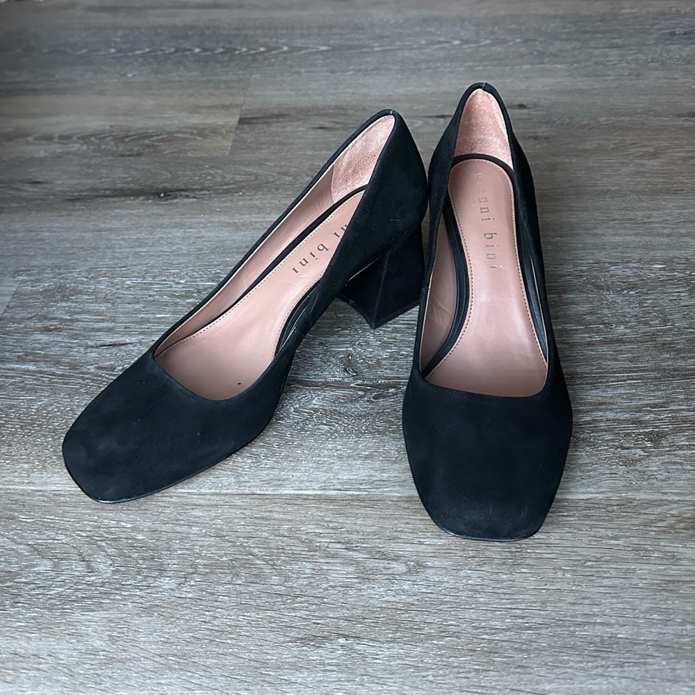 Gianni Bini Black Suede Heels